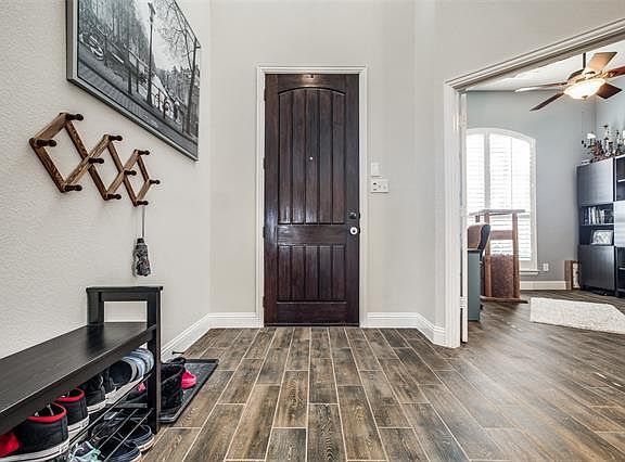 5th image of 5024 Grovewood Dr