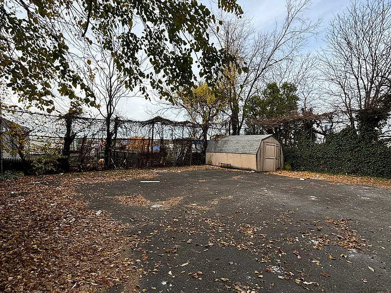9-11 Stecher St #2L — Photo 10