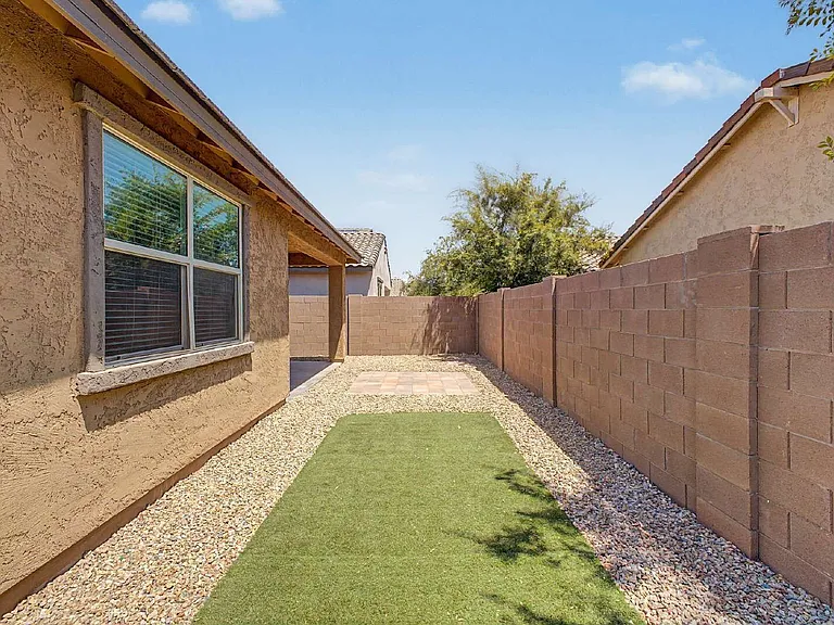 14155 W Georgia Dr — Photo 29