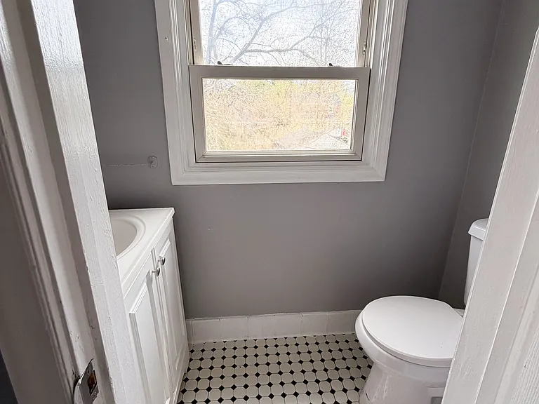 14134 Collingham Dr — Photo 9