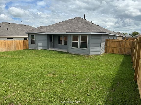 3rd image of 1707 Grimes Dr