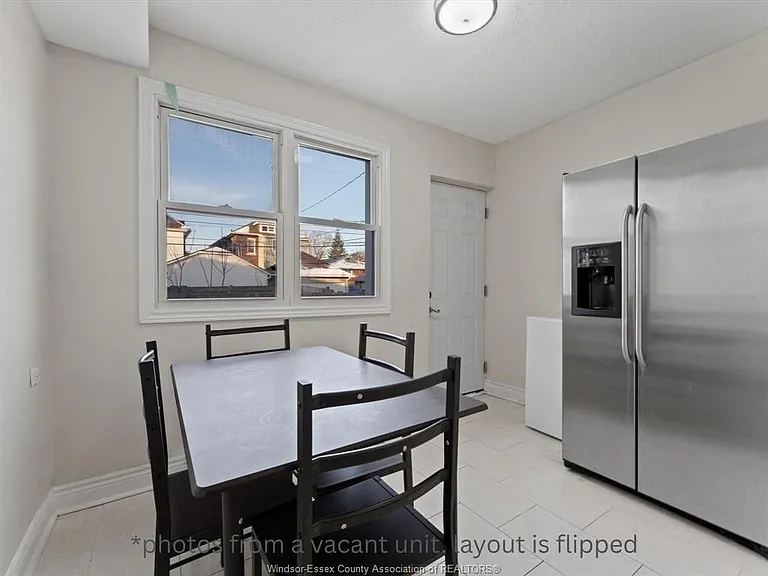 223 Gladstone Ave — Photo 11