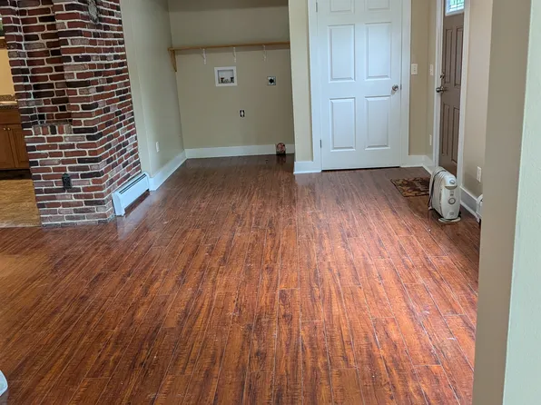 10 High St #A, Colrain, MA 01340