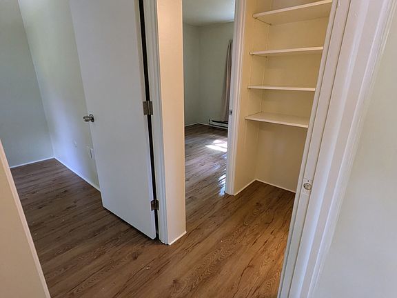 4th image of 5627 Resort Pike #2