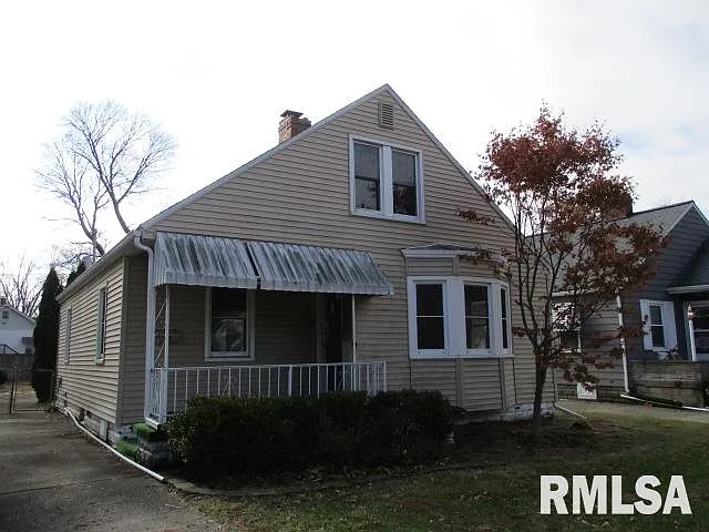 1006 E Corrington Ave photo 1