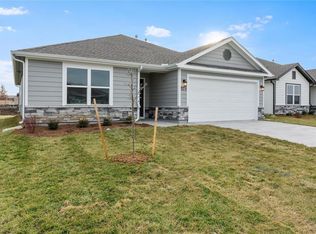 573 W Colleen Ct, Gardner, KS 66030