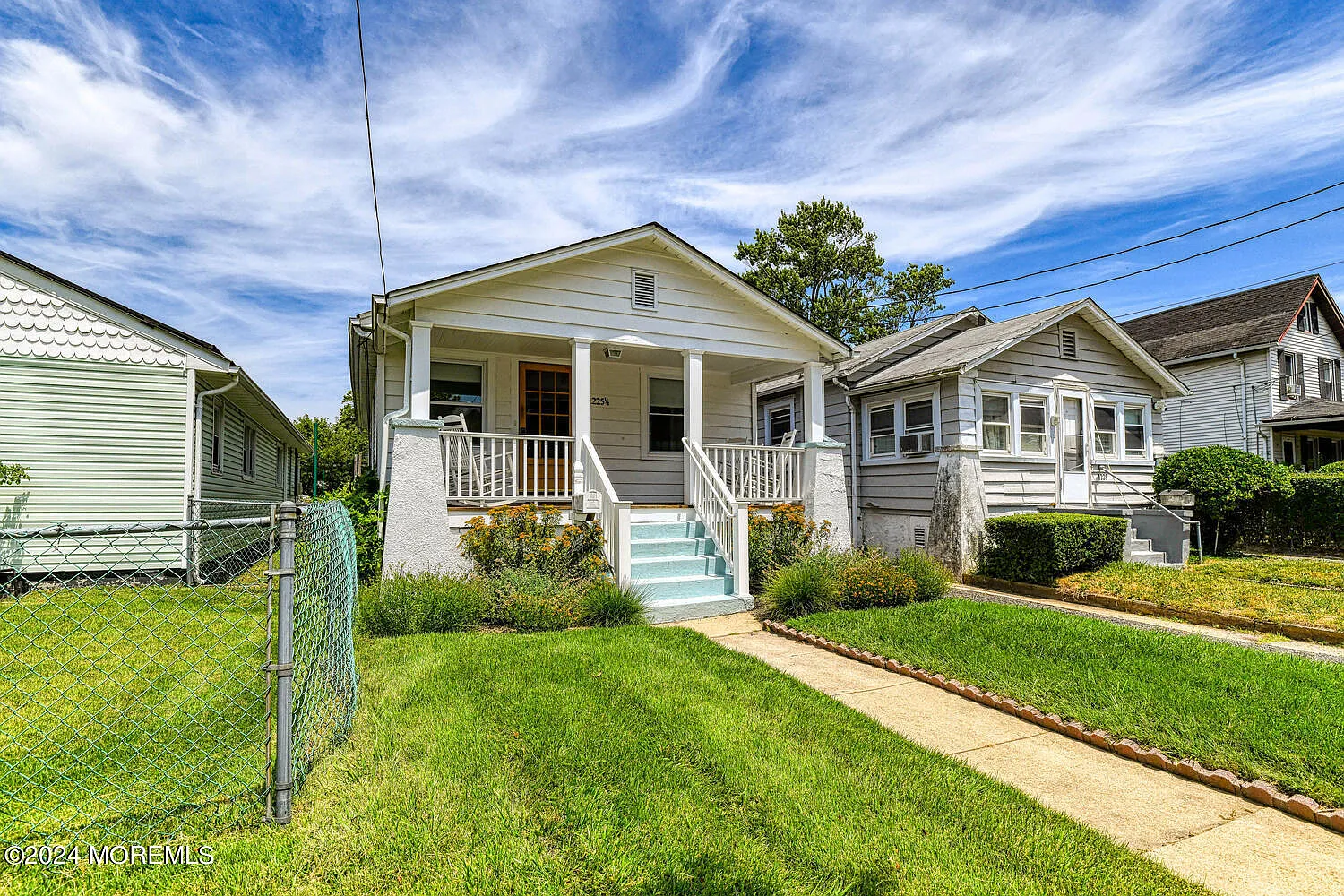 3 bed, 840 sqft, $1,800 — Photo 1