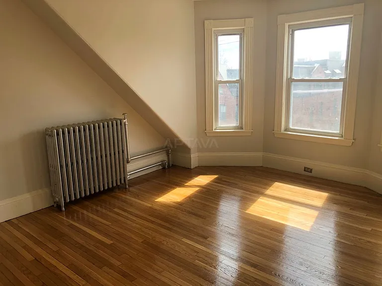 127 Summer St #1 — Photo 9