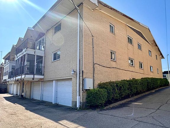 4th image of 3159 Valerie Arms Dr