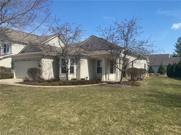 12235 Bristol Ln, Strongsville, OH 44149