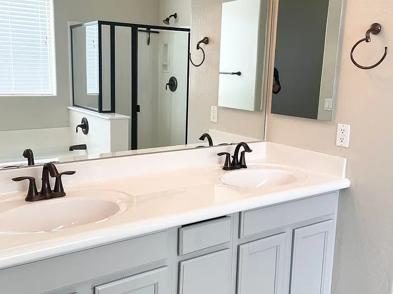 38205 W Montserrat St — Photo 24