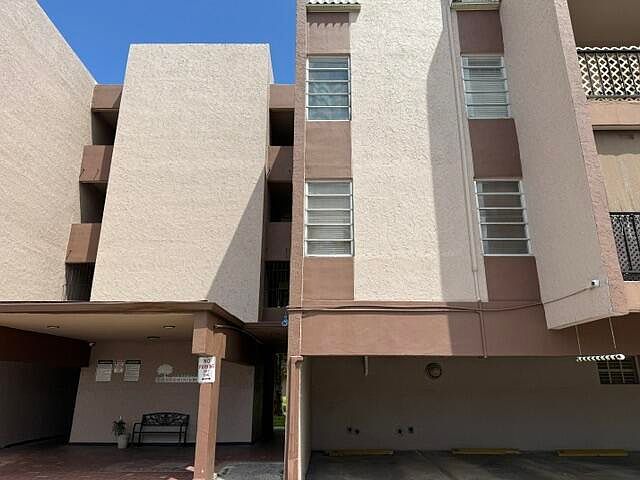1st image of 1900 W 68th Street #D101