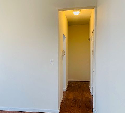 5th image of 408 W 130th St APT 58