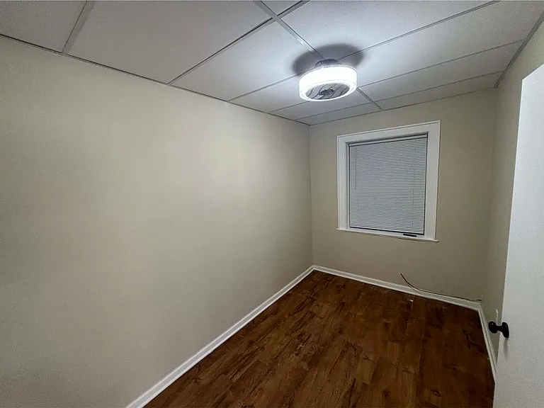 625 Owen St #1 — Photo 10