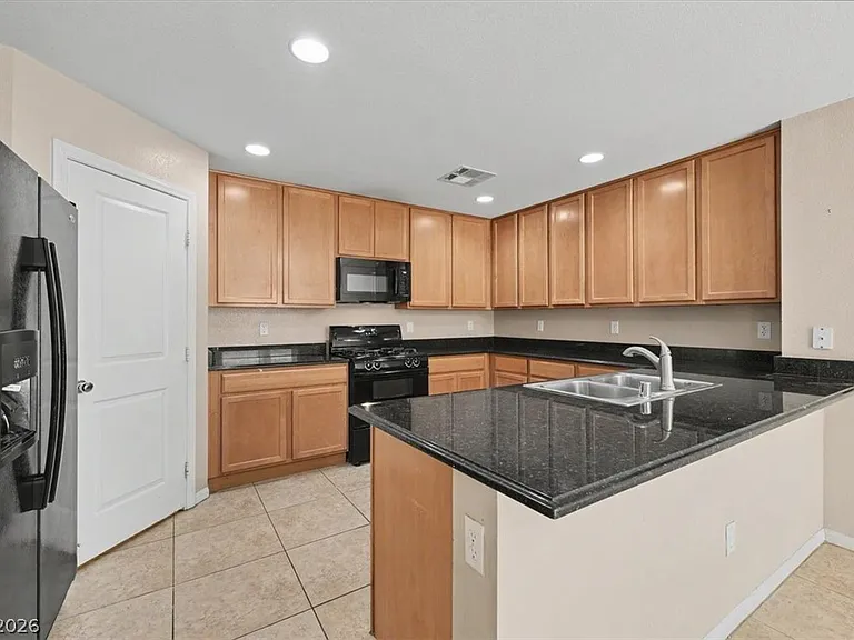 9912 Blue Villa Ct — Photo 3