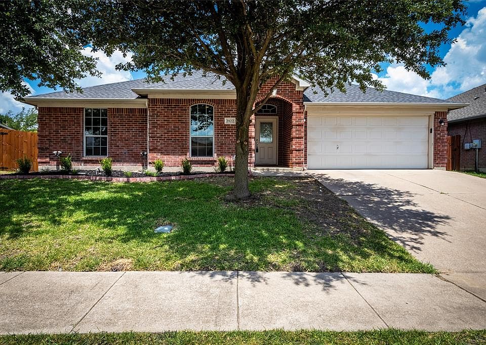 1st image of 2022 Lennox Ln