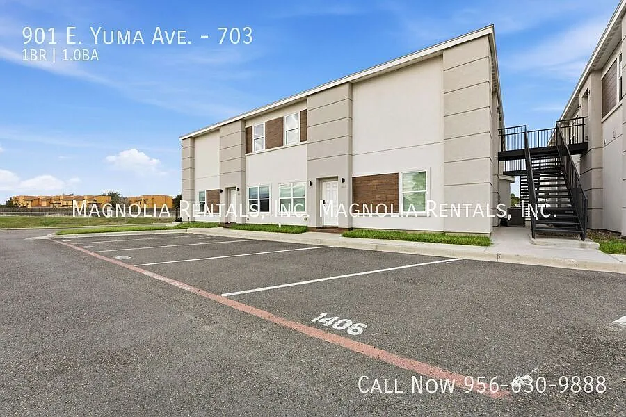 1/2 off 1st Month s Rent — Photo 2