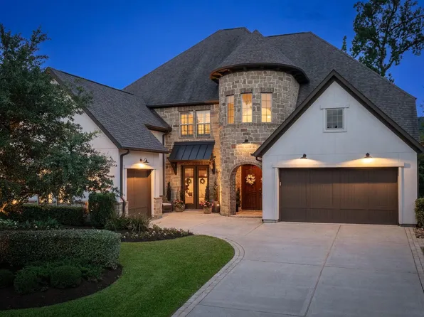33 N Waterbridge Dr, Tomball, TX 77375