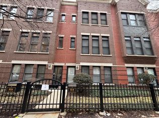 814 W 15th Pl, Chicago, IL 60608