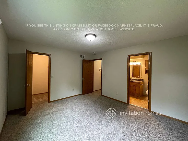 5325 W 140th St — Photo 15