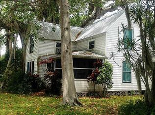 895 Terra Ceia Rd, Terra Ceia, FL 34221