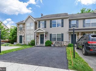 9 Sara Ln, Hanover, PA 17331