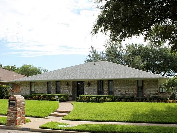 3rd image of 3400 Plantation Dr