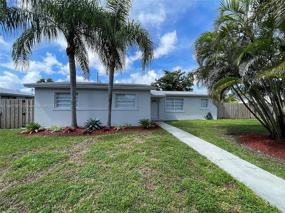 1st image of 20300 SW 105th Ave