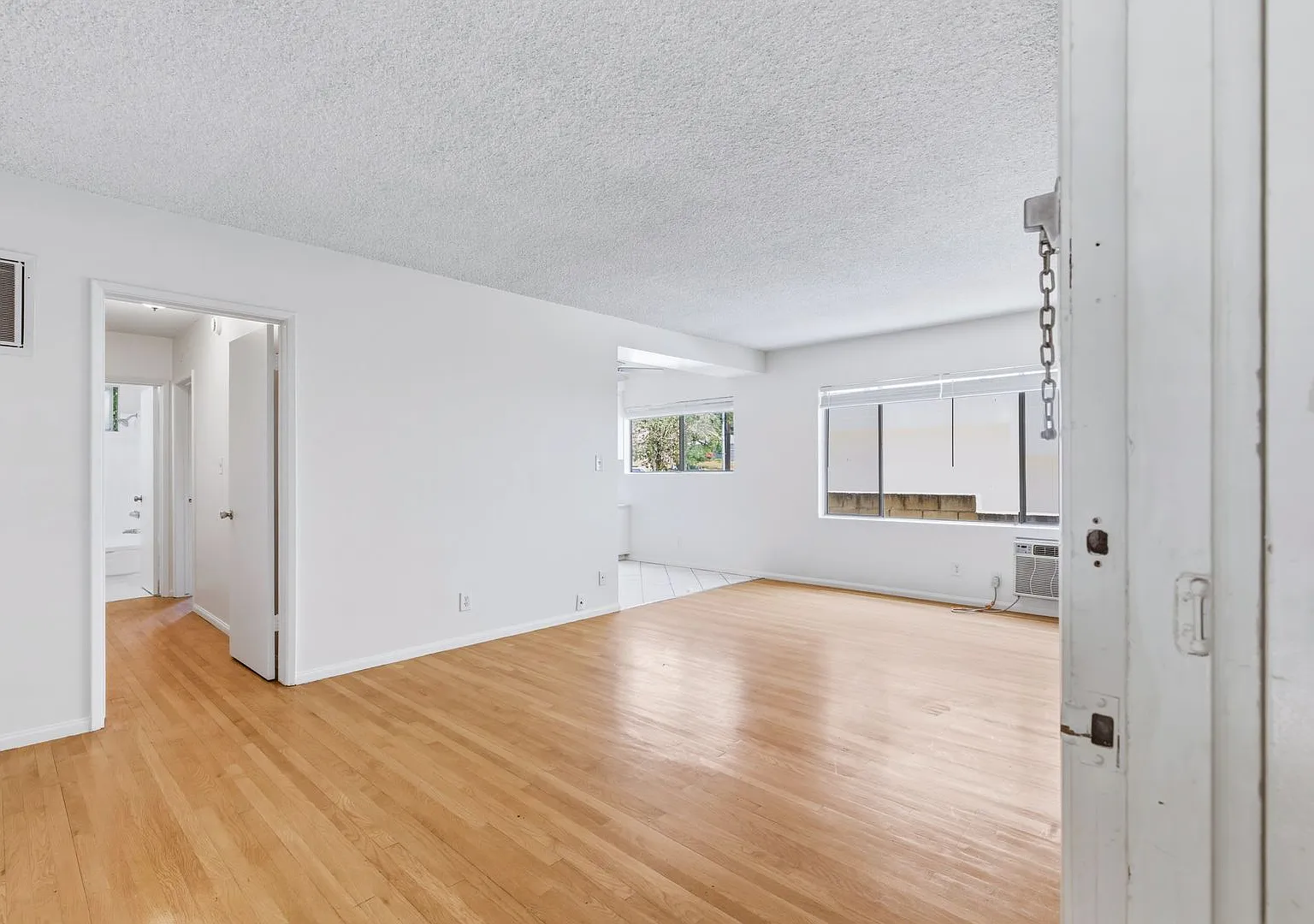 Montrose Residences — Photo 3
