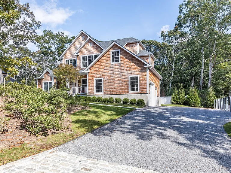 Widener Ln — Photo 28