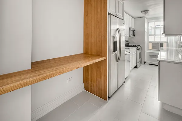 Rented by Douglas Elliman | media 14