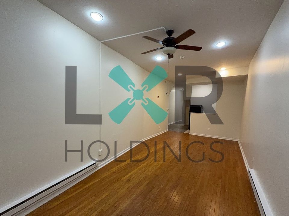 1st image of 1841 W Erie Ave APT 1