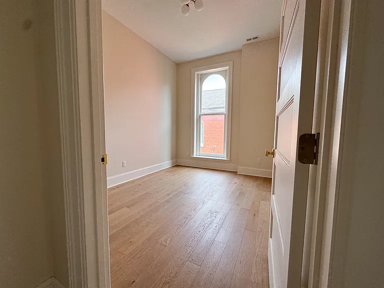 884 Main St #3 — Photo 15