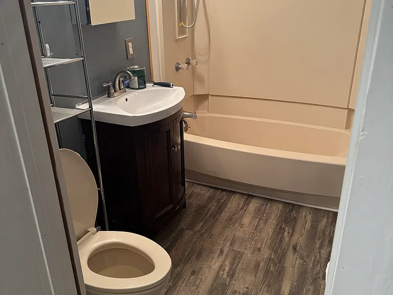 125 S Seward Ave #125 — Photo 6