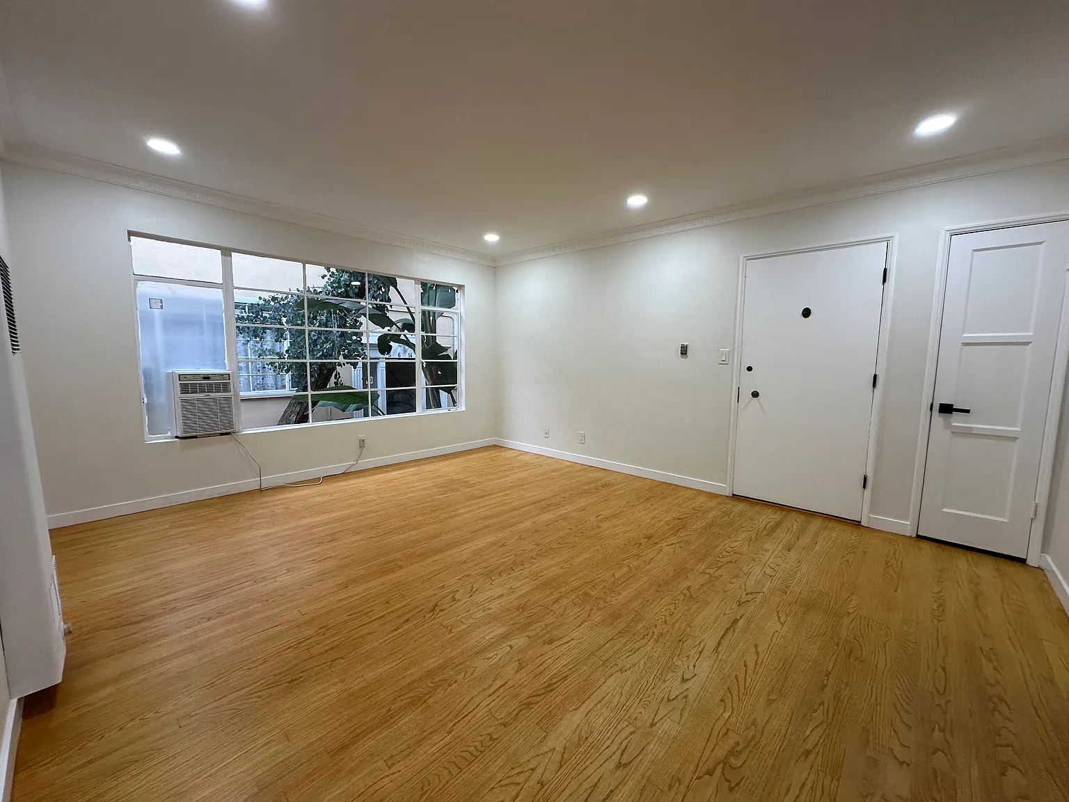 1 bed, 700 sqft, $2,495 — Photo 1