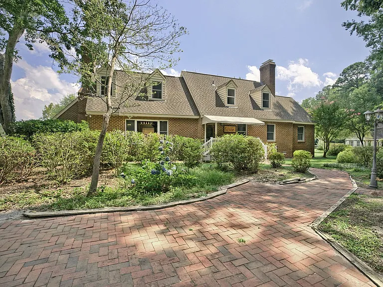 4320 Providence Rd — Photo 3