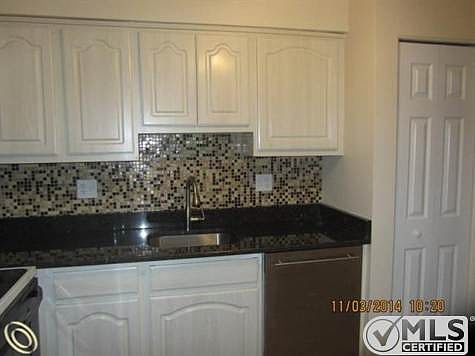 New Cabinets & Granite Ctrs.