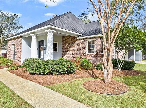 3rd image of 17462 Karen Dr