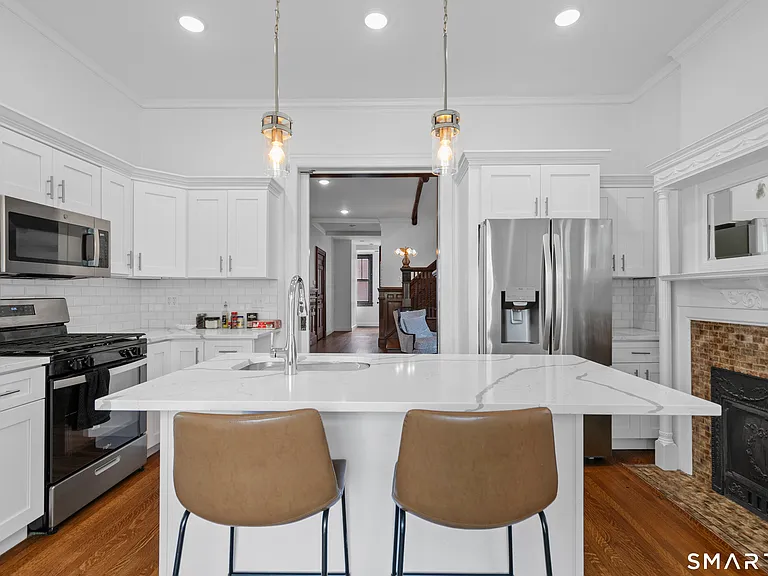 131 Dwight St #1 — Photo 6