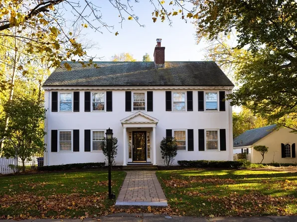 138 Waban Ave, Newton, MA 02468