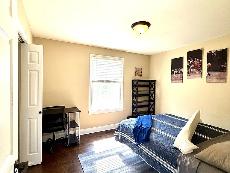 410 Lancaster Ave — Photo 21