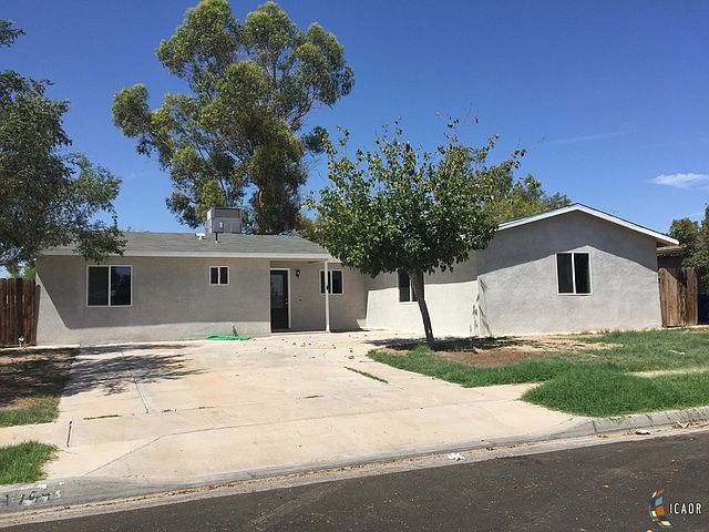 1st image of 1794 Smoketree Dr