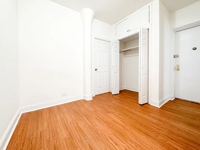 516 E 78th St #2A — Photo 2