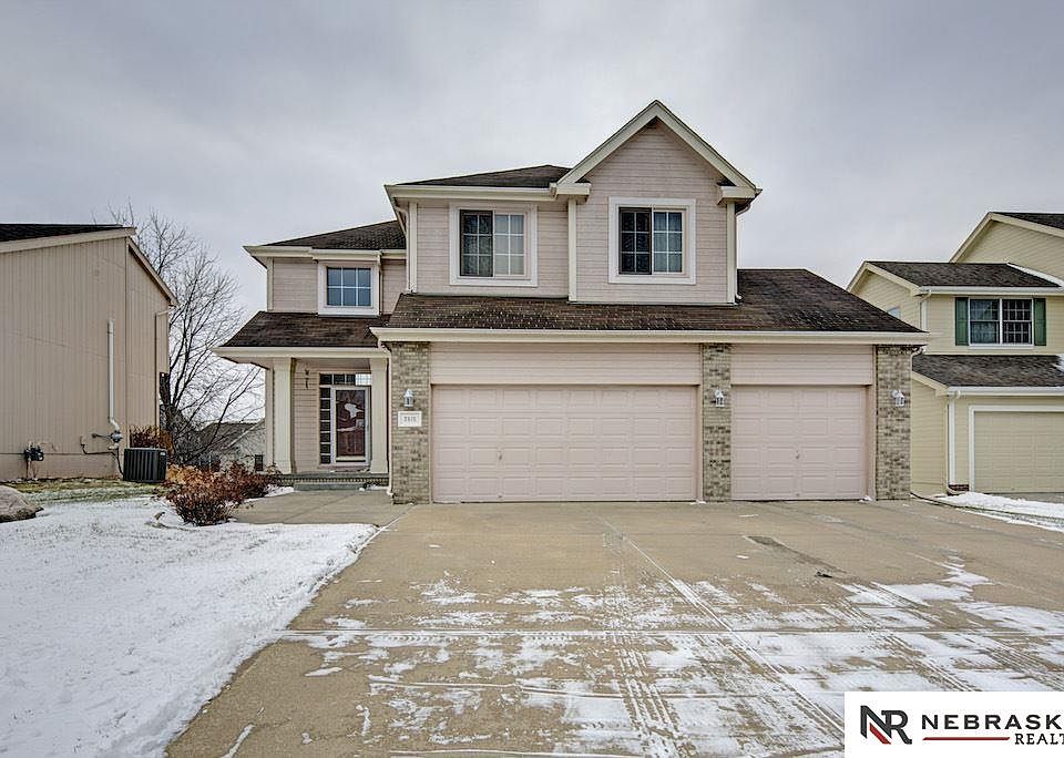 1st image of 2615 Tulip Ln