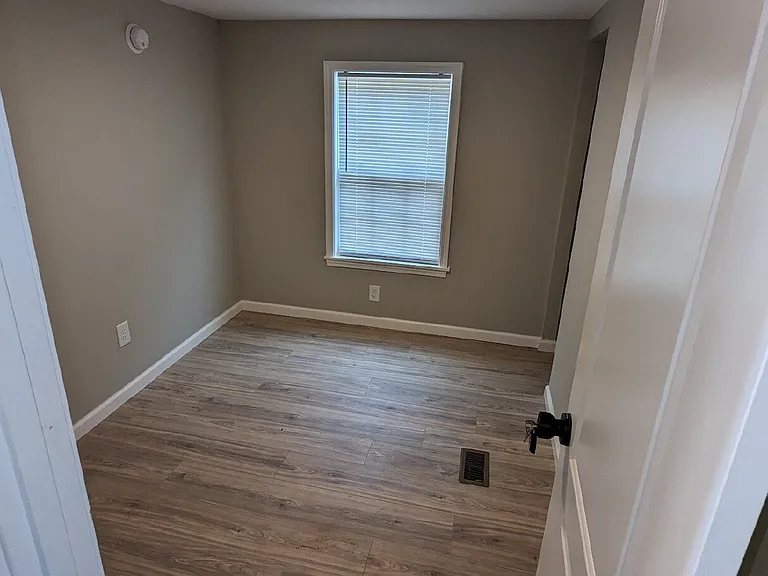 723 Reynolds Rd #A — Photo 10