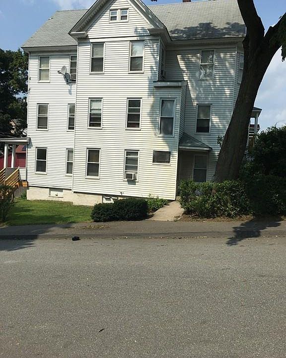 2nd image of 101 Paine St