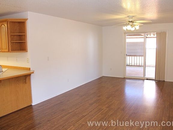 5th image of 4918 NE 131st Ct