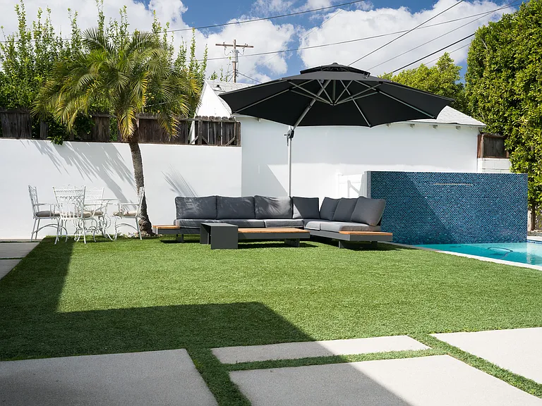 12713 Tiara St — Photo 3