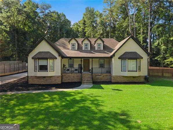 3525 Rock Falls Dr, Snellville, GA 30039