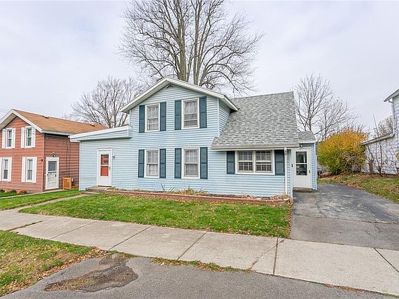 2nd image of 82 Mill St